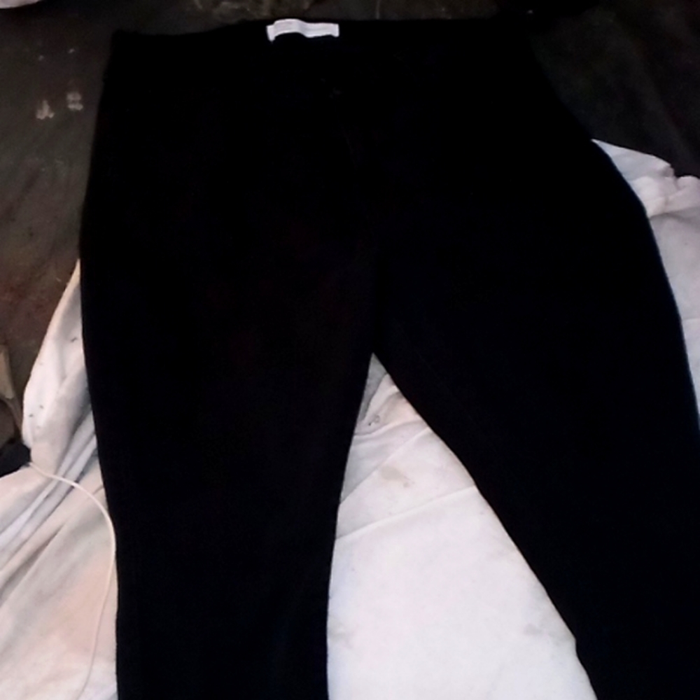 Levi Strauss Signature Women's black jeans 18W Mid Rise Skinny (reposh!)